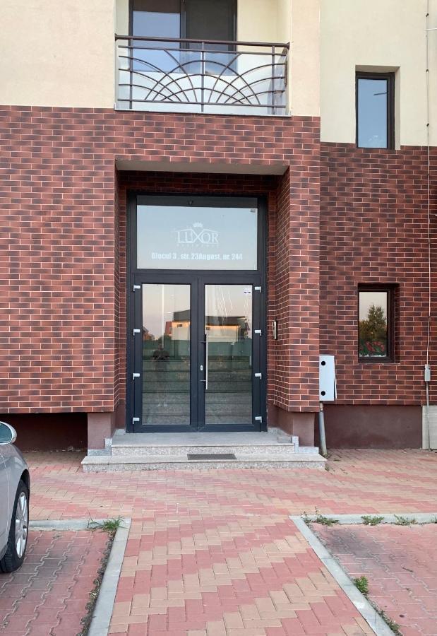 Luxor Apartment Otopeni 3 Экстерьер фото